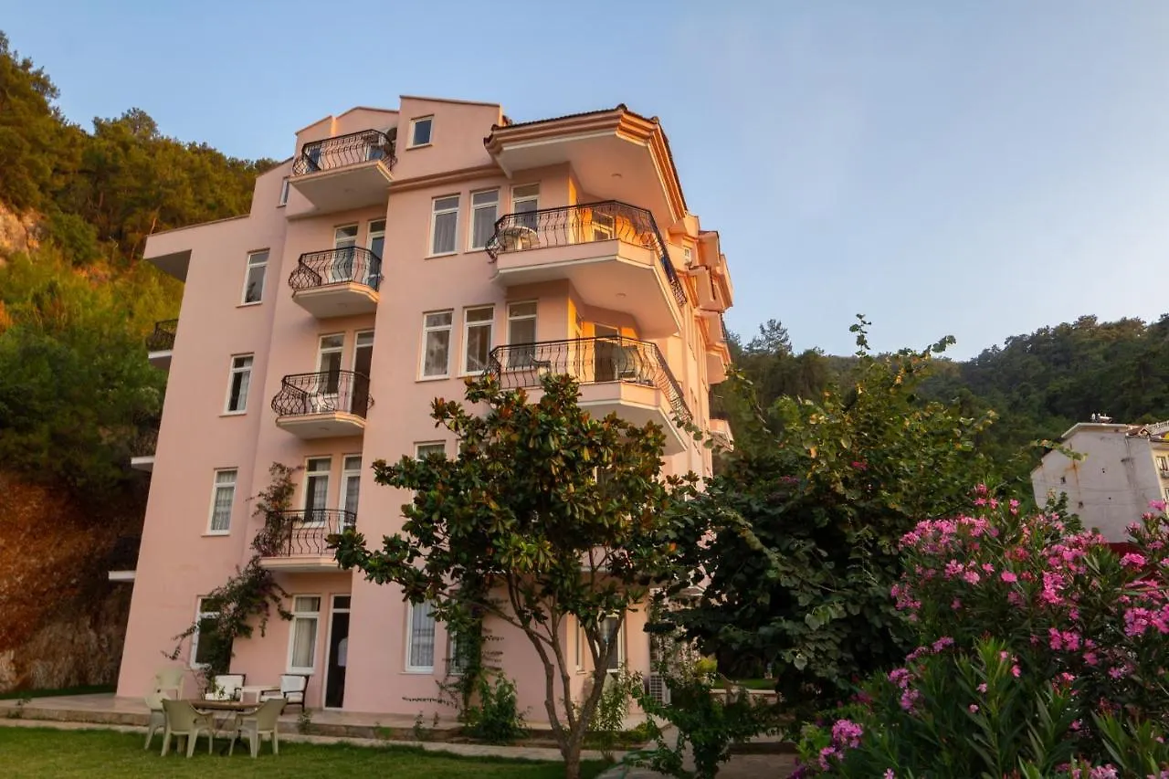 Pembe Koesk Apart Otel Fethiye Apartahotel