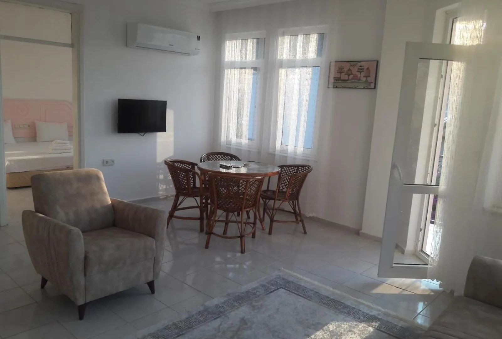 Pembe Koesk Apart Otel Fethiye 0*,
